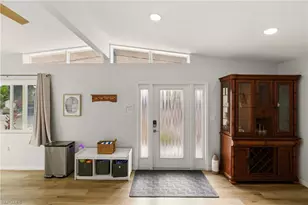 185 Hibiscus Dr, Fort Myers Beach, FL 33931 - Photo 4