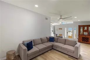 185 Hibiscus Dr, Fort Myers Beach, FL 33931 - Photo 6