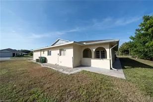 105-107 SE 23rd Pl, Cape Coral, FL 33990 - Photo 38