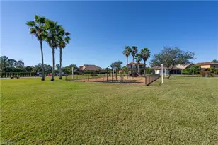 12448 Country Day Cir, Fort Myers, FL 33913 - Photo 32