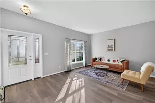 9720 Gladiolus Preserve Cir, Fort Myers, FL 33908 - Photo 4