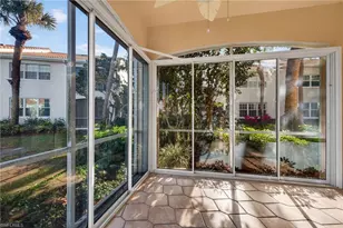 8315 Excalibur Cir, Naples, FL 34108 - Photo 24