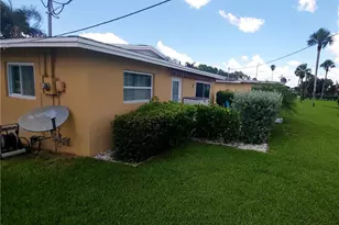 2206 E 6th St, Lehigh Acres, FL 33936 - Photo 6