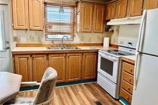 3142 Linwood Dr, North Fort Myers, FL 33917 - Photo 14