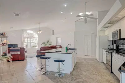 2121 SE 5th Ct, Cape Coral, FL 33990 - Photo 10