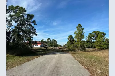 3416 39th St SW, Lehigh Acres, FL 33976 - Photo 6