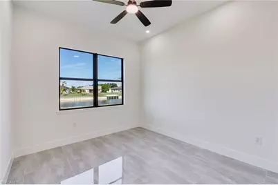 153 SE 21st St, Cape Coral, FL 33990 - Photo 14