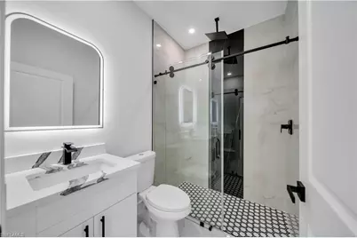 907 E 9th St, Lehigh Acres, FL 33972 - Photo 16