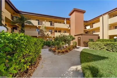 6146 Whiskey Creek Dr #716, Fort Myers, FL 33919 - Photo 2
