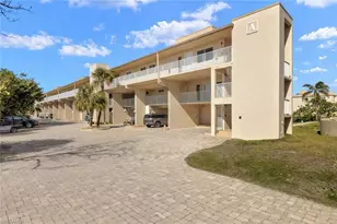 200 Periwinkle Way, Sanibel, FL 33957 - Photo 2