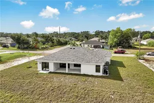 3603 NE 9th Ave, Cape Coral, FL 33909 - Photo 4