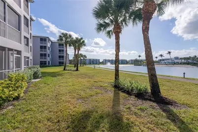 16635 Lake Circle Dr #613, Fort Myers, FL 33908 - Photo 22