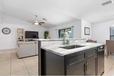 3818 SW 15th Pl, Cape Coral, FL 33914 - Photo 8