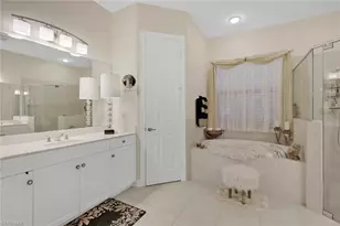 12525 Fairmont Dr, Fort Myers, FL 33913 - Photo 24