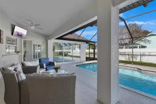 613 SE 19th Ln, Cape Coral, FL 33990 - Photo 32