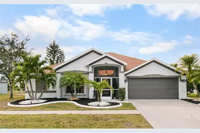 4656 Varsity Cir, Lehigh Acres, FL 33971 - Photo 2