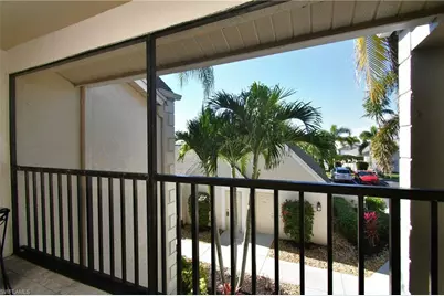 16351 Kelly Woods Dr #175, Fort Myers, FL 33908 - Photo 4