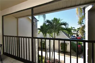 16351 Kelly Woods Dr, Fort Myers, FL 33908 - Photo 4