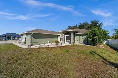 221 NE 14th Ter, Cape Coral, FL 33909 - Photo 26
