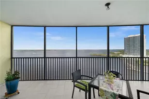 2797 First St, Fort Myers, FL 33916 - Photo 6