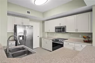 2797 First St, Fort Myers, FL 33916 - Photo 14