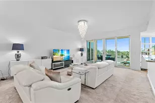 6061 Silver King Blvd, Cape Coral, FL 33914 - Photo 4