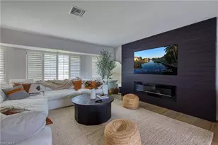 154 SW 52nd St, Cape Coral, FL 33914 - Photo 6