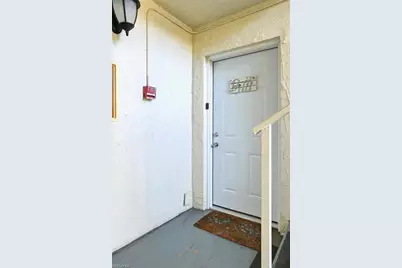 12660 Kenwood Ln #B, Fort Myers, FL 33907 - Photo 14