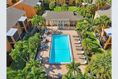 12660 Kenwood Ln #B, Fort Myers, FL 33907 - Photo 6