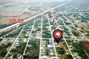 2612 51st St SW, Lehigh Acres, FL 33976 - Photo 34