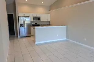 2807 SW 8th Pl, Cape Coral, FL 33914 - Photo 6