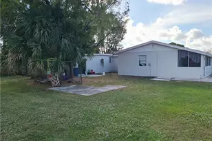 12919 First St, Fort Myers, FL 33905 - Photo 4
