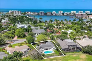 2728 Crayton Rd, Naples, FL 34103 - Photo 2