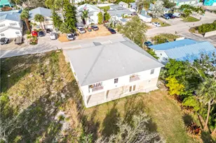 842 South St, Fort Myers Beach, FL 33931 - Photo 8