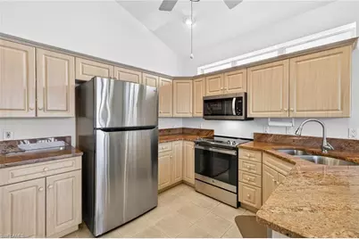 517 Lake Murex Cir, Sanibel, FL 33957 - Photo 10