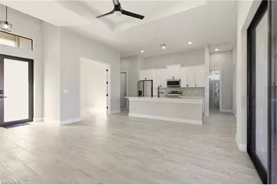 131 Kismet Pkwy E, Cape Coral, FL 33909 - Photo 4