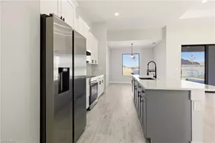 131 Kismet Pkwy E, Cape Coral, FL 33909 - Photo 10