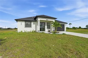 9027 Bamboo Cir, Labelle, FL 33935 - Photo 2