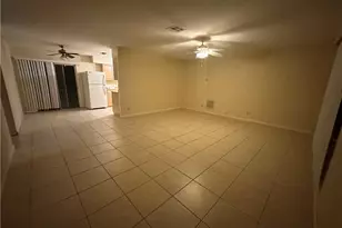 2300 Crystal Dr, Fort Myers, FL 33907 - Photo 12