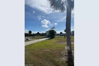 13651 Sora Dr, Fort Myers, FL 33908 - Photo 6