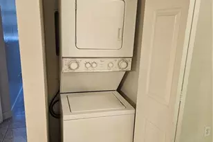 4104 Bellasol Cir, Fort Myers, FL 33916 - Photo 8