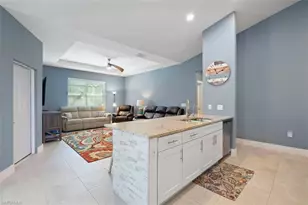 825 SE 5th Pl, Cape Coral, FL 33990 - Photo 6