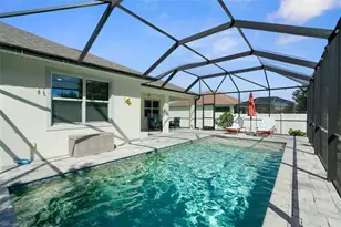 825 SE 5th Pl, Cape Coral, FL 33990 - Photo 2