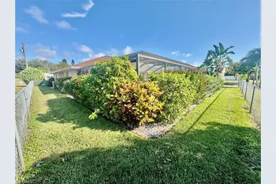 1220 SE 19th Ln, Cape Coral, FL 33990 - Photo 30