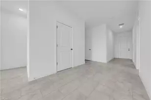 8070 Marsh Cir, Labelle, FL 33935 - Photo 14