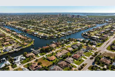 5010 SW 20th Pl, Cape Coral, FL 33914 - Photo 22