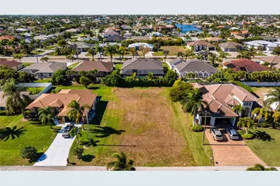 5010 SW 20th Pl, Cape Coral, FL 33914 - Photo 12