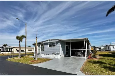 629 Vista Dr, North Fort Myers, FL 33917 - Photo 1