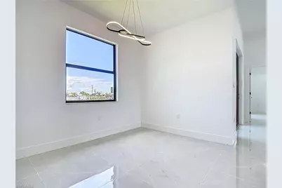 323 NE 19th Ter, Cape Coral, FL 33909 - Photo 12