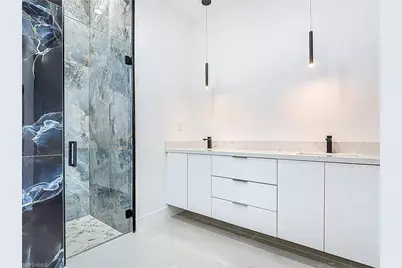 323 NE 19th Ter, Cape Coral, FL 33909 - Photo 18